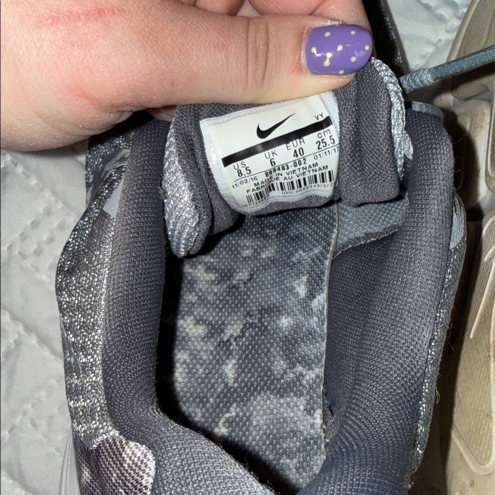 Nike Women’s Gray Mesh Athletic Sneakers - Picture 5 of 5